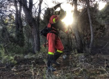 El Gobierno de Aragón descarta las causas naturales en el incendio del Matarraña y ya tiene un equipo en la zona investigando el fuego