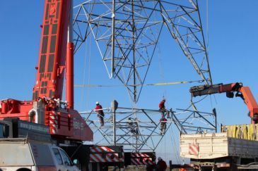 Red Eléctrica concluye la repotenciación de la línea Castelnou-Villamayor