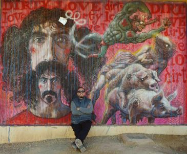 Toni Espinar, pintor: “Este mural es una especie de versión underground de los Amantes de Teruel”