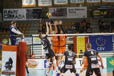 El CV Teruel sigue vivo en Europa tras llevarse el set de oro ante el Tourcoing francés y se medirá en octavos al Lindemans belga