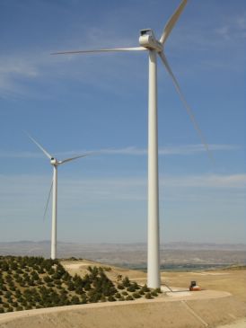 Aragón, con 79 parques eólicos y 56 fotovoltaicos autorizados, lidera el sector de las energías renovables