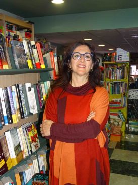Carmen Añón Espallargas, propietaria de la Librería Espallargas de Alcorisa: “La mayor competencia no es el libro electrónico, sino la venta por internet”