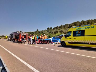 Un herido grave al salirse de la vía un camión grúa en la N-420 entre Calaceite y Valdeltormo