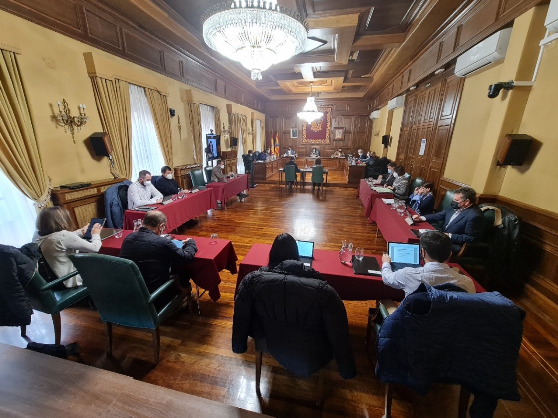 El nuevo protocolo de nevadas, argumento de debate político en el último pleno del año en el Ayuntamiento de Teruel