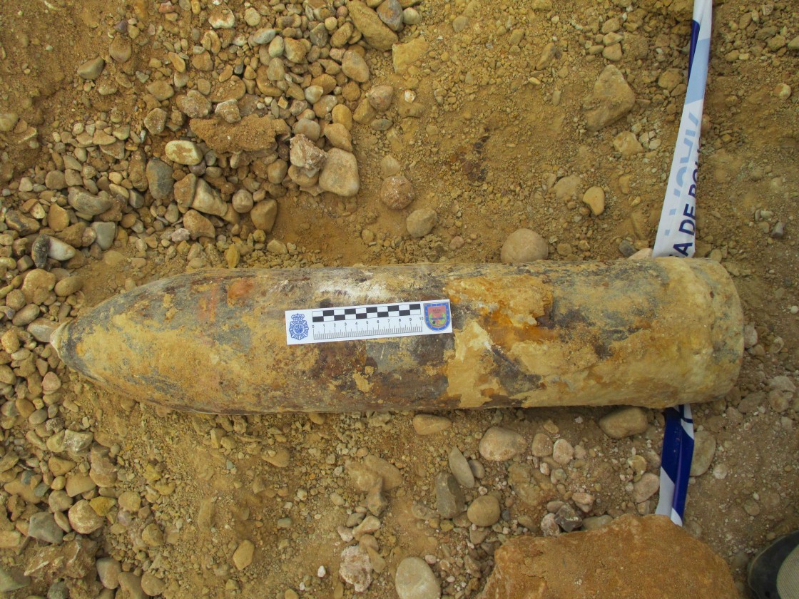 Los TEDAX de la Policía Nacional neutralizan cinco artefactos explosivos de la Guerra Civil hallados en varias pedanías de Teruel