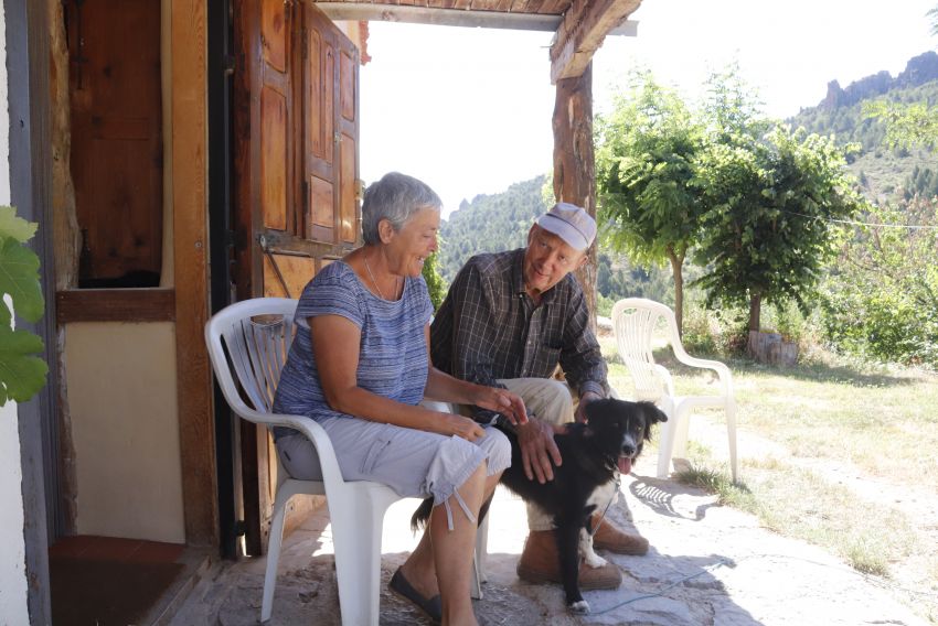 Ruta de los núcleos olvidados: Las Alhambras, una aldea ideal para pasar la jubilación disfrutando de la naturaleza