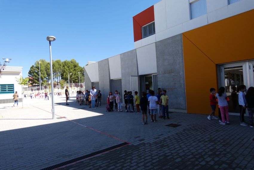 Malestar en el colegio Las Anejas de Teruel por la pérdida de un asesor lingüístico