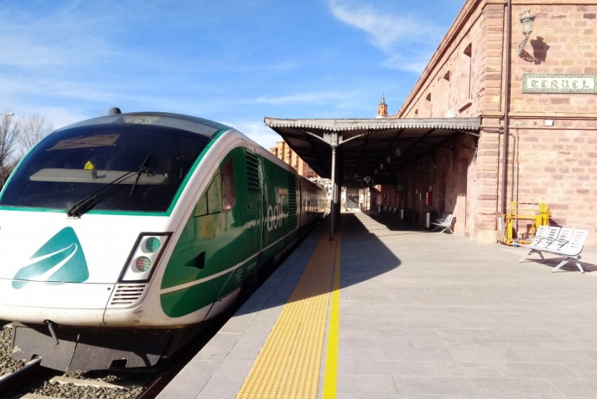 La línea férrea de Teruel, campo de pruebas del Talgo 355 de Adif a 200 kilómetros por hora