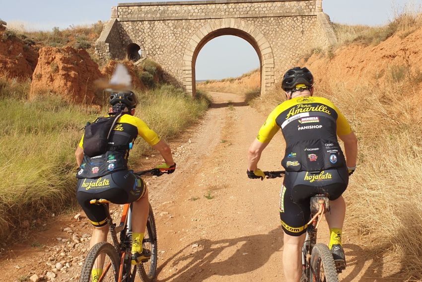 La comarca de Cuencas Mineras apuesta por el cicloturismo y marca más de 700 kilómetros en 27 rutas
