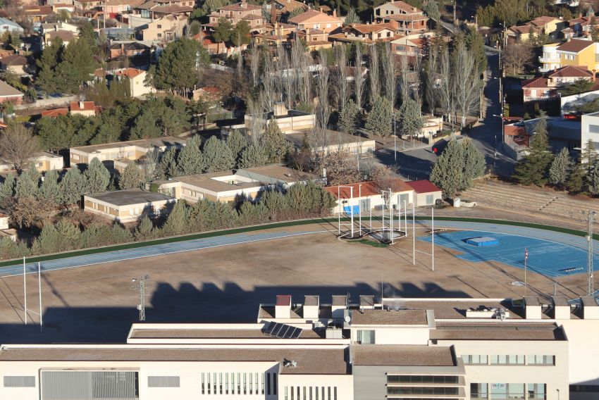 El Ayuntamiento de Teruel asumirá en solitario el coste de iluminar las pistas José Navarro Bau