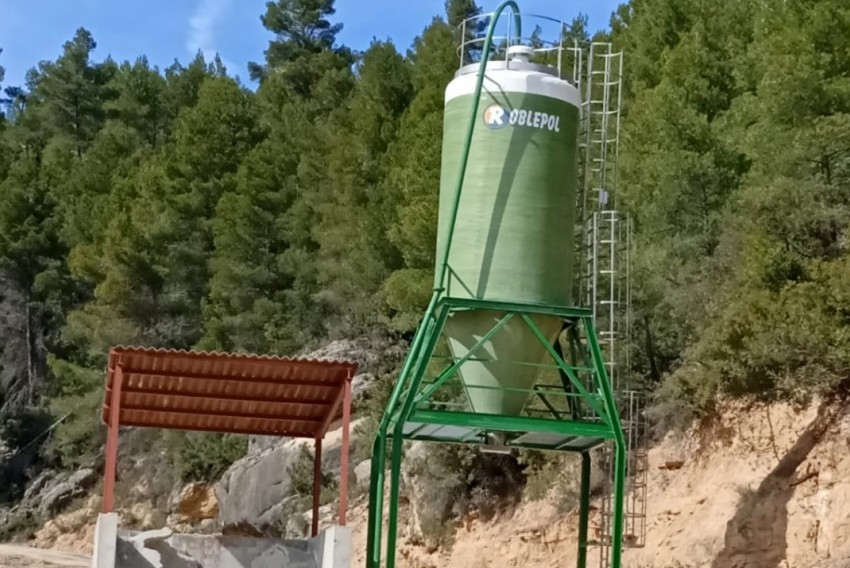 La Diputación de Teruel instala un nuevo silo en Ráfales para complementar al de Peñarroya de Tastavins en caso de nieve