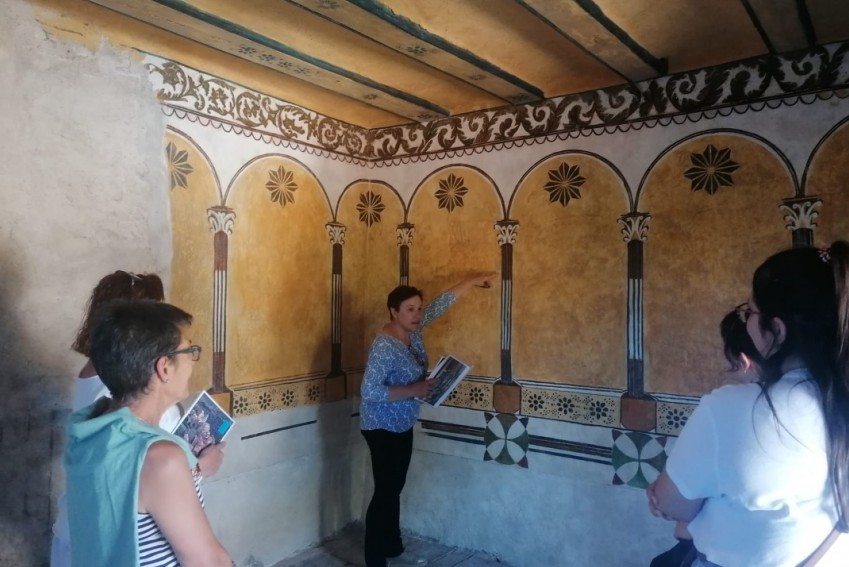 La Comarca del Maestrazgo presenta ante los vecinos la restauración de la Ermita de la Purísima Concepción de Villarroya de los Pinares