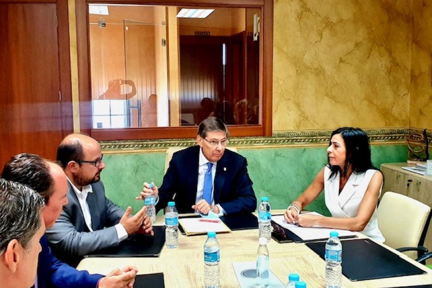 Asempaz propicia un reunión con Aliaga e Izquierdo para abordar proyectos conjuntos con el Ejecutivo aragonés y la Diputación de Teruel