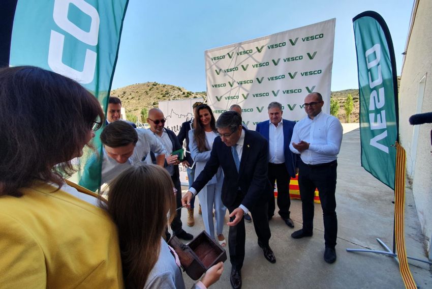 El segundo productor de arcilla del mundo invertirá 7 millones de euros en un laboratorio que creará en Andorra cien empleos entre directos e indirectos