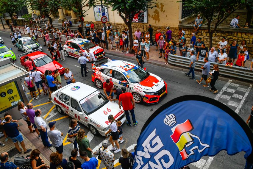 El Circuito Guadalope vibra de nuevo con los coches en el Racing Weekend