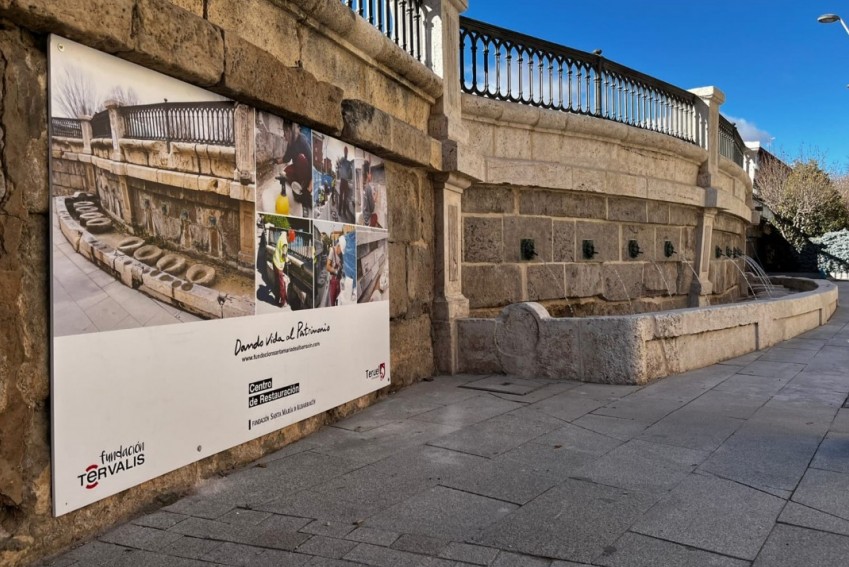 La fuente de los doce chorros de Teruel luce ya recuperada tras la retirada de la valla