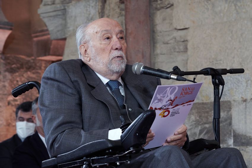 Fernández Clemente, premiado por los editores aragoneses