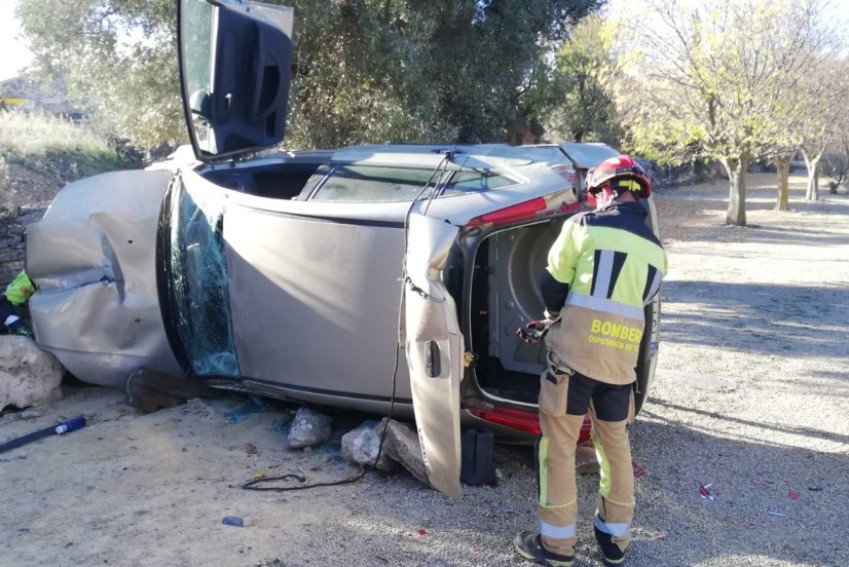 Herida una mujer en un accidente de tráfico en Cretas