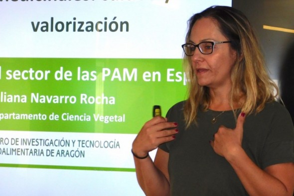 Juliana Navarro, investigadora del CITA: “El de las plantas aromáticas  es un sector con mucho potencial  de desarrollo en Teruel”