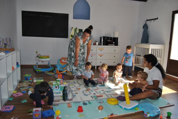 Monforte de Moyuela cumple el sueño de reconvertir el Museo  de la Escuela en un aula infantil con seis alumnos