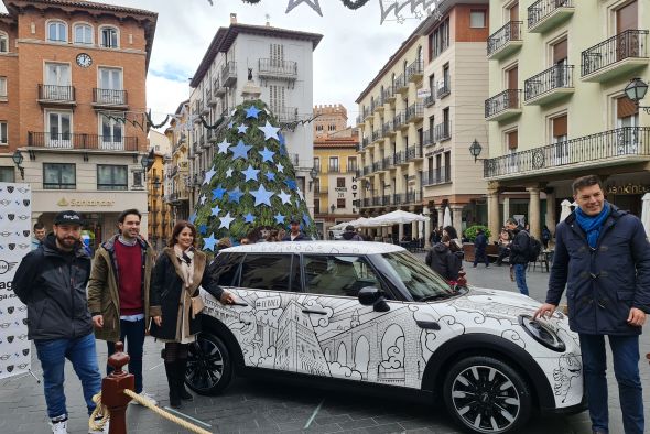 Un Mini tatuado con elementos representativos de Teruel recorrerá las calles de la ciudad