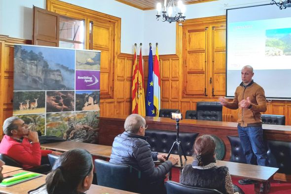 La Fundación Española de Renaturalización presenta a la Sierra de Albarracín un proyecto para reaprovechar el patrimonio