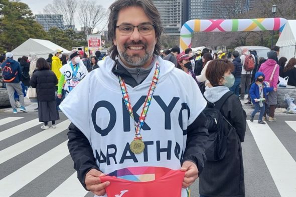 Juan Pablo López, participante en la maratón de Tokio 2023: “No sabía si acabaría la maratón de Tokio, pero si pones interés puedes hacer lo que te propones”