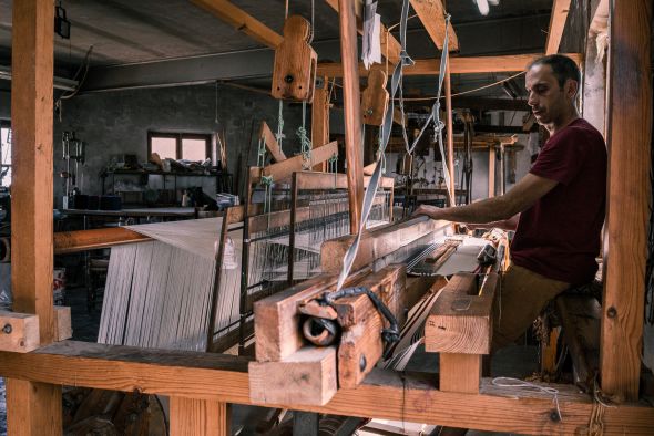 Eduardo Puig, artesano de telares manuales en La Iglesuela: El telar lleva en la familia desde 1746 y me gustaría tener tiempo para mostrar el oficio a la gente