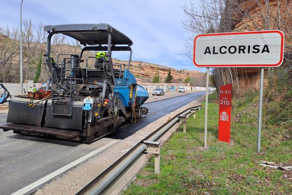 El Ministerior de Transportes comienza los trabajos de reasfaltado de la travesía de la N-211 en Alcorisa
