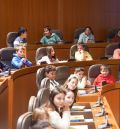 Escolares del CRA Albarracín defienden en las Cortes que se proteja el entorno de los pueblos