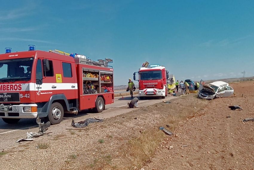 Los bomberos excarcelan a una mujer atrapada en un vehículo tras sufrir un accidente en Andorra