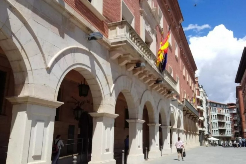Condenado a una multa de 1.200 euros por cazar mariposas protegidas en la Sierra de Albarracín