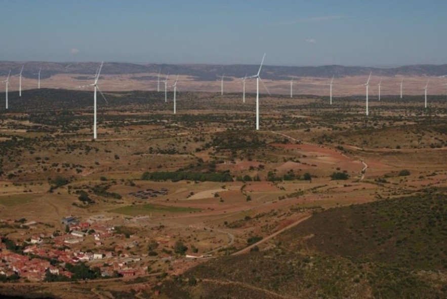 Desestiman la conexión a la red de 18 parques eólicos y tres solares en la Sierra de Albarracín y el Jiloca