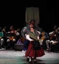 Los Amigos de la Jota cantan y bailan en el Teatro Marín por San Jorge