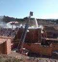 Bomberos de la DPT extinguen dos incendios en viviendas de Alobras y Montalbán