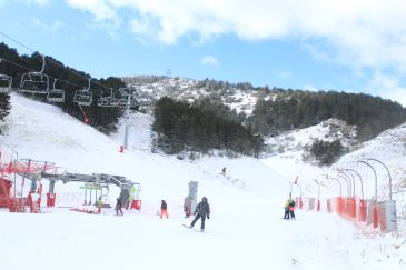 Las estaciones alpinas abren al público
y calientan motores de cara al puente