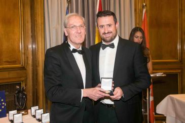 Entrevista a Óscar Marco, cortador profesional: “Es importante maridar el jamón con otros productos para promocionarlo mejor”