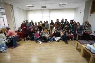 La magia e ilusión de los Reyes Magos se prolongaron en los centros asistenciales de Teruel