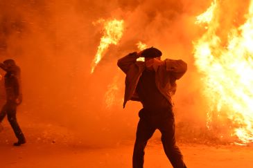 Llenazo festivo y turístico en Castelserás para contemplar la monumental hoguera