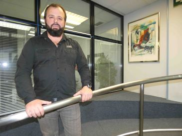 Raúl Aguilar, psicólogo: “El mindfulness puede mejorar la calidad de vida en la esclerosis múltiple”