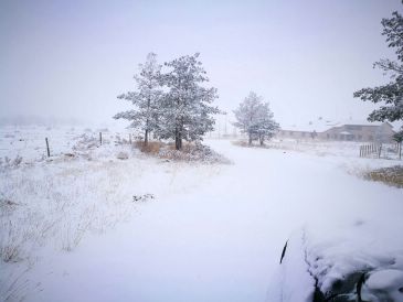 Más de una docena de carreteras afectadas por la nieve en la provincia de Teruel