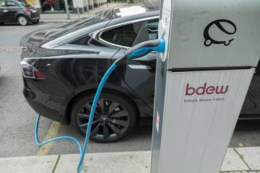 Teruel es la provincia con menor presencia de coche híbrido y eléctrico