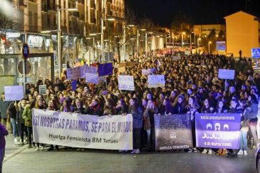 Las jóvenes encabezan un 8 de Marzo en Teruel que saca a la calle a 5.000 personas