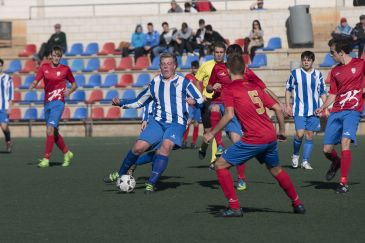 Incidentes en un partido de juveniles: Un jugador del CD Teruel recibe el impacto de una lata de cerveza en el hombro en un partido en Calanda