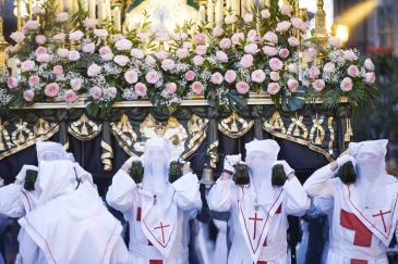 Para cumplir con la tradición de Semana Santa también hay que rascarse el bolsillo