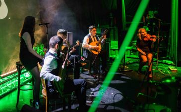 Bordón Negro reinventa el flamenco y lo funde con el bajo eléctrico y el violín
