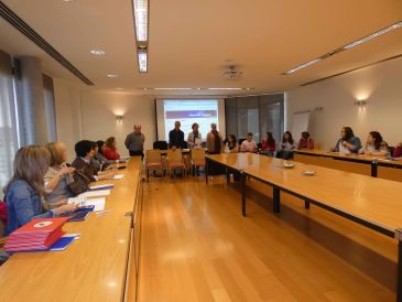 Manos Unidas imparte un curso en Teruel sobre educación en valores y creatividad