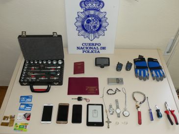 La Policía Nacional detiene a tres personas por robos en viviendas de Teruel