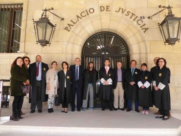 Magistrados y fiscales siguen masivamente en Teruel los paros parciales en los juzgados