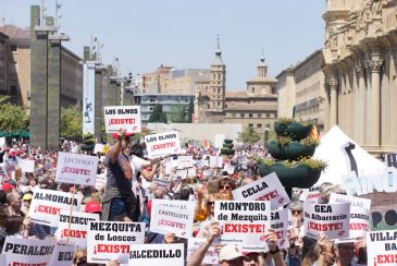 Histórica manifestación en Zaragoza: Más de 40.000 personas reclaman un trato justo para la provincia al grito de ¡Salvemos Teruel!